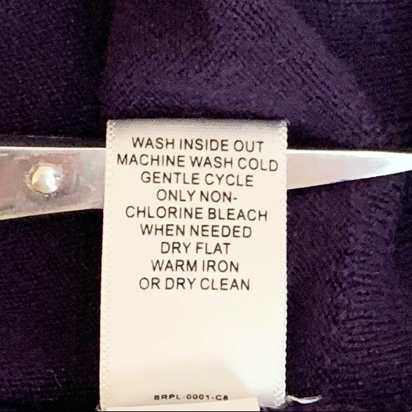 SOLD-Banana Republic | Turtleneck Silk Cashmere - Picture 7 of 8